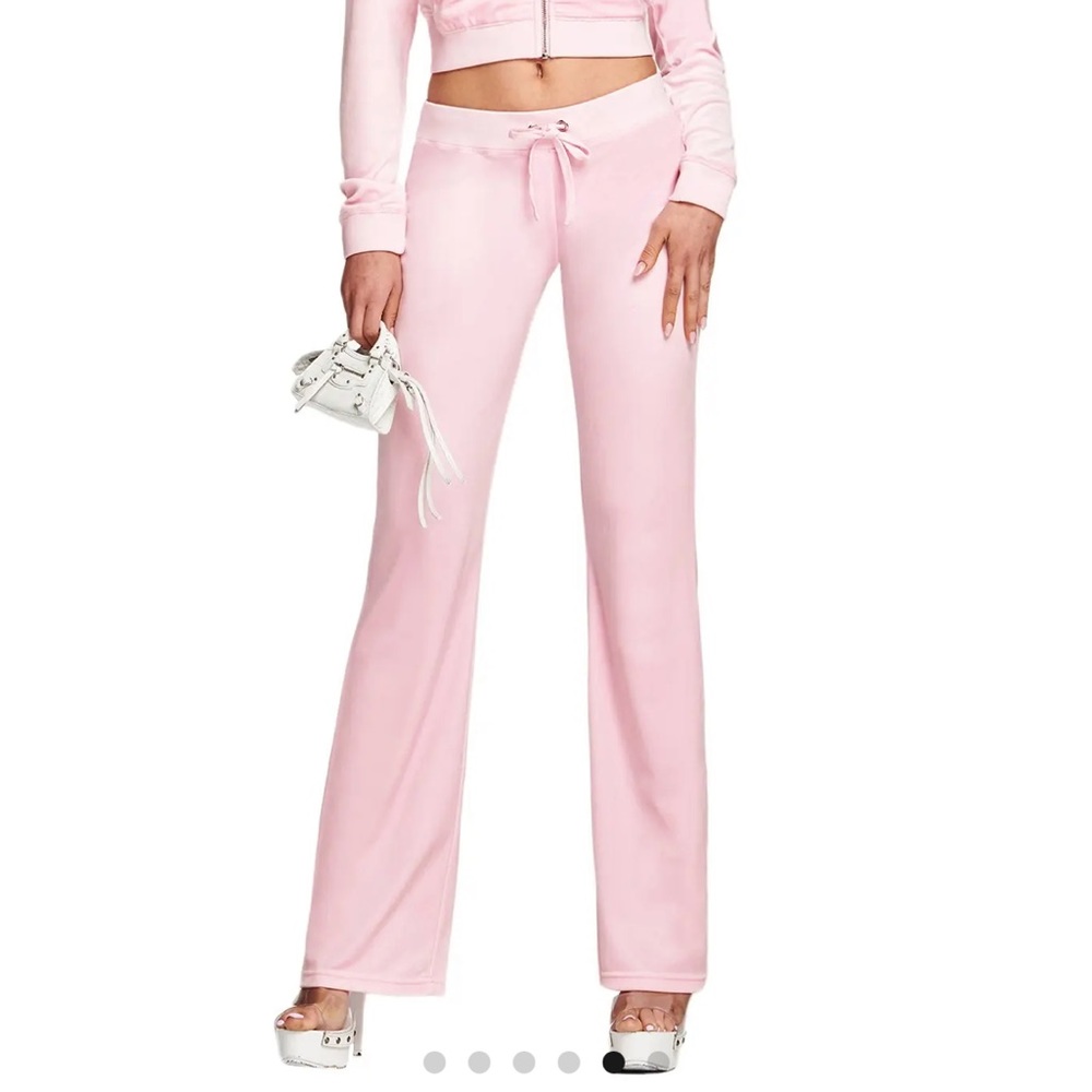 Baby Pink IAMGIA Sweatpants 🩷 - Picture 2 of 4